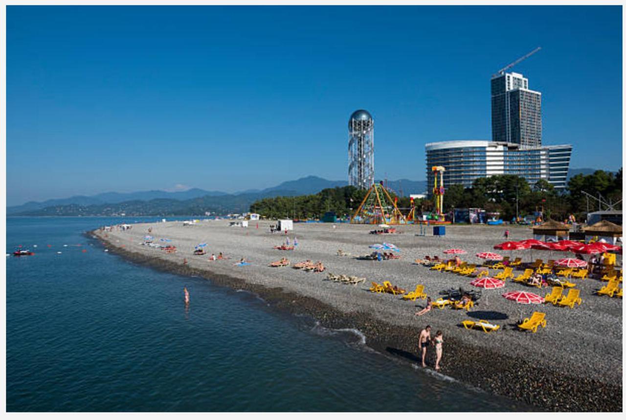 Smart Aparthotel Orbi City Batumi Eksteriør billede